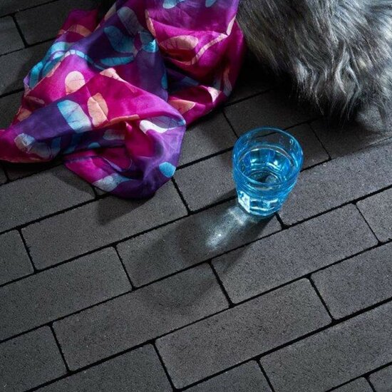 Sierbetonklinker Lyon 21x6,8x8cm antraciet sfeer 2